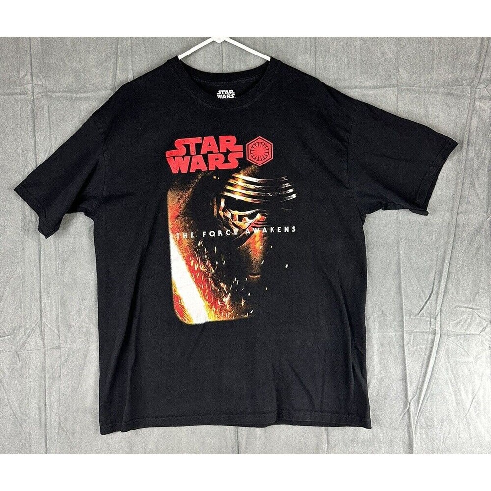 Star Wars Tshirt Tee Men's XL The Force Awakens Kylo Ren Helmet Disney Black